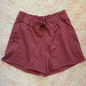 Lululemon size 4 LIKE NEW